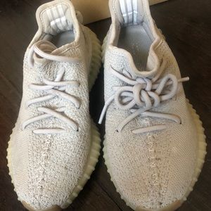 Yeezy ultraboost 350 size 4